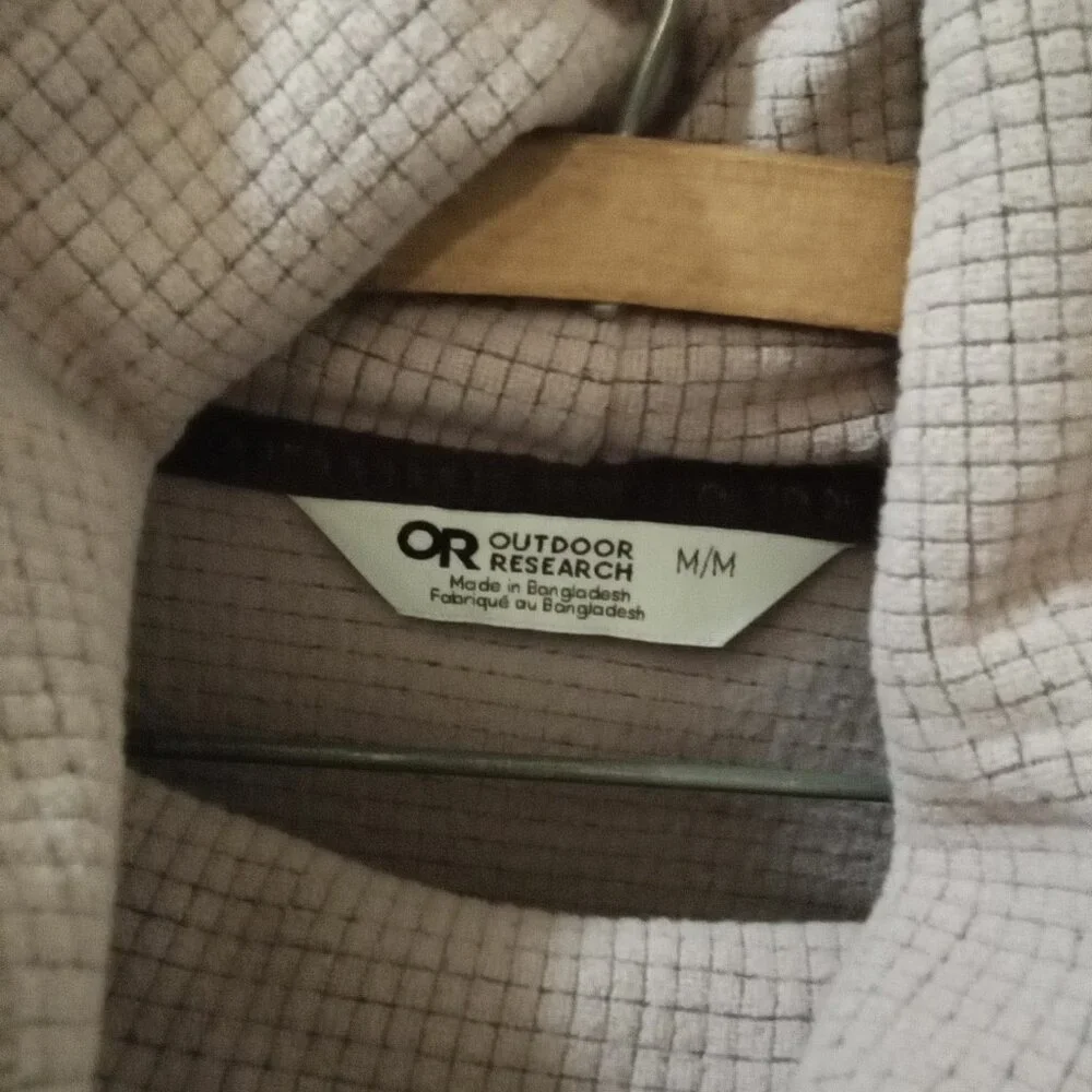 Outdoor Research Sz M light purple patterned fleece - Picture 2 of 5